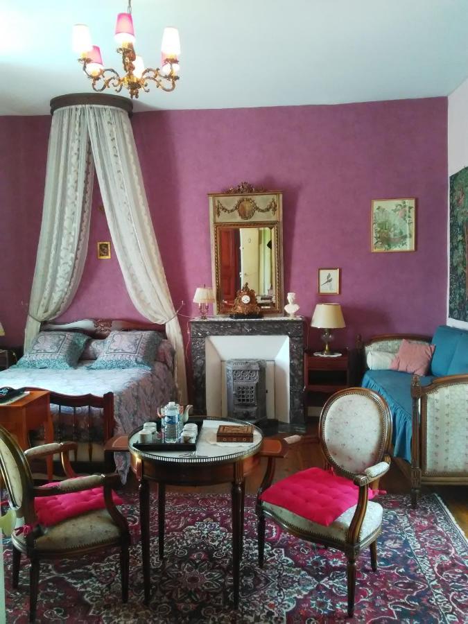 Les Cedres Bed and Breakfast Montaigu-Vendee Eksteriør billede