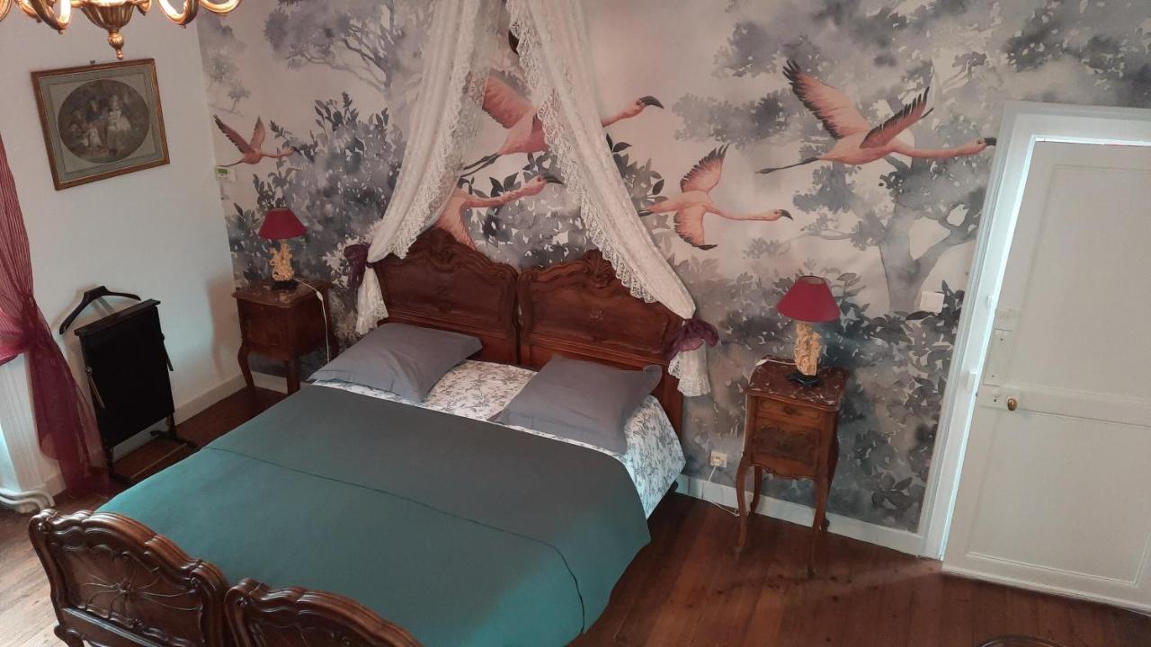Les Cedres Bed and Breakfast Montaigu-Vendee Eksteriør billede