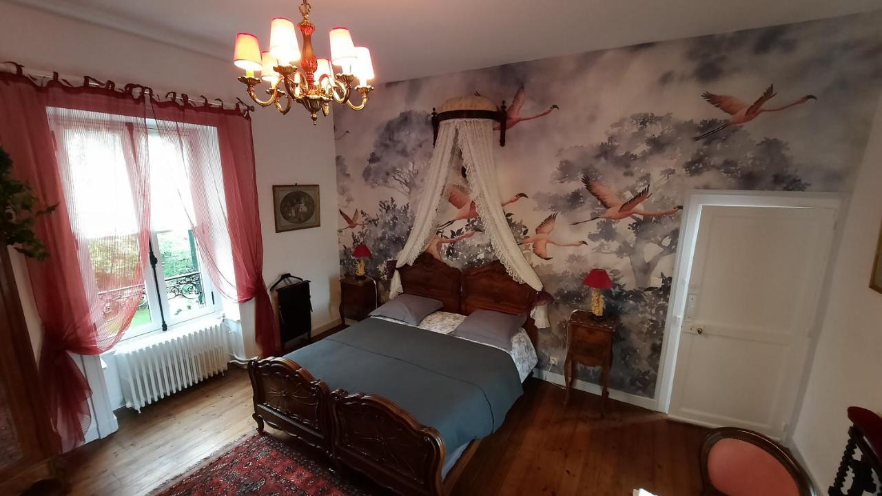 Les Cedres Bed and Breakfast Montaigu-Vendee Eksteriør billede