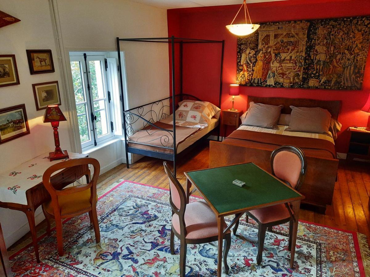Les Cedres Bed and Breakfast Montaigu-Vendee Eksteriør billede